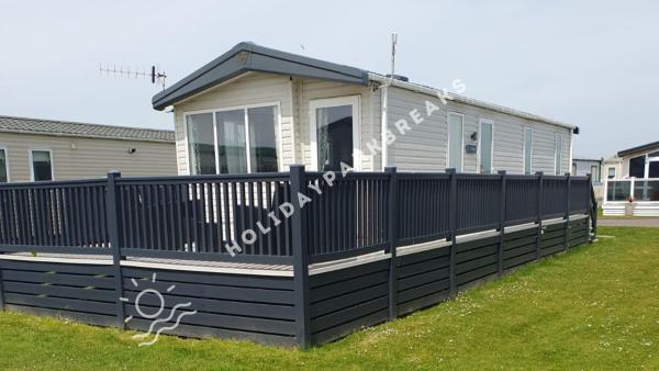 8 Berth - Decking - Near Complex - Pet Friendly - Bognor Regis