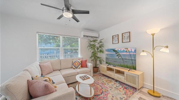 Urban Nest On 8th - Sarasota, FL