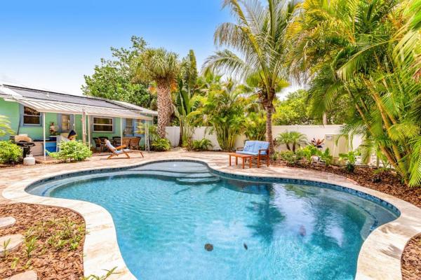 Sea Palm Cottage - Holmes Beach, FL