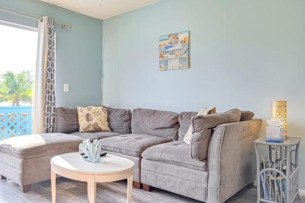 A la foto es mostra l'objecte Bungalow W situat a la ciutat de Bradenton Beach.