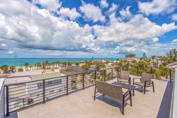 Beacon By The Sea Retreat - Bradenton, FL