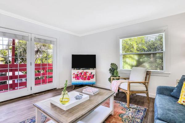 Freshly Remodeled Island Suite W Pool & Pet Friendly - Anna Maria, FL