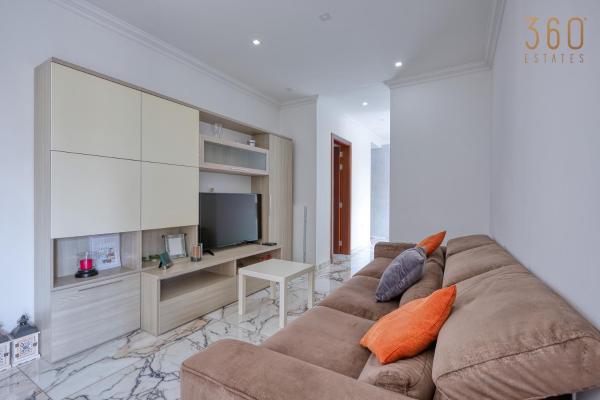 Central Sliema 3br Home With Terrace Walk To Beach - 발레타