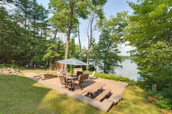 Benoit Lake Escape! Luxe Northwoods Cabin - Wisconsin