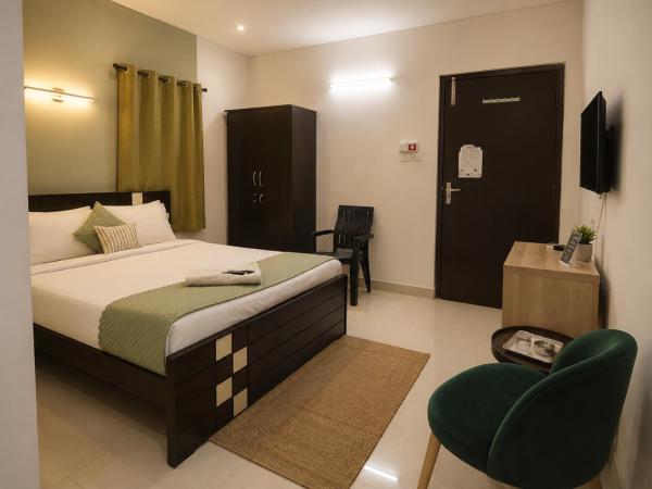 Hotel Skyline Grand Near Jntu College & Metro Station, Kukatpally - Hyderabad