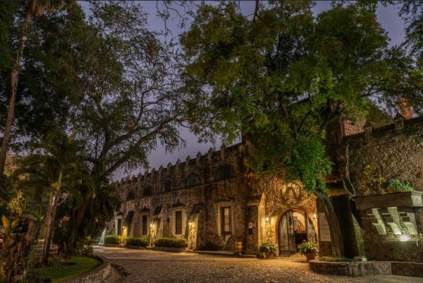 Hotel Hacienda Vista Hermosa - Tequesquitengo