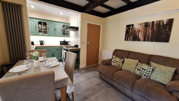Perfect Place For Contractors - Shrewsbury