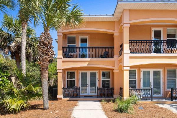 Elegant Townhome With Balconies Patio Pool & Private Beach Access - Miramar Beach, FL