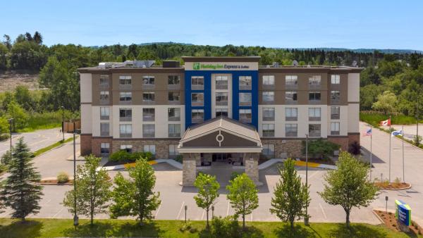 Holiday Inn Express & Suites Huntsville By Ihg - Ontario 60