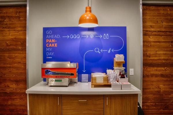 Holiday Inn Express & Suites Linden - Newark South By Ihg - Newark, NJ