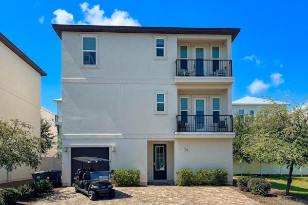 Beautiful White Coral Chateau - Miramar Beach, FL