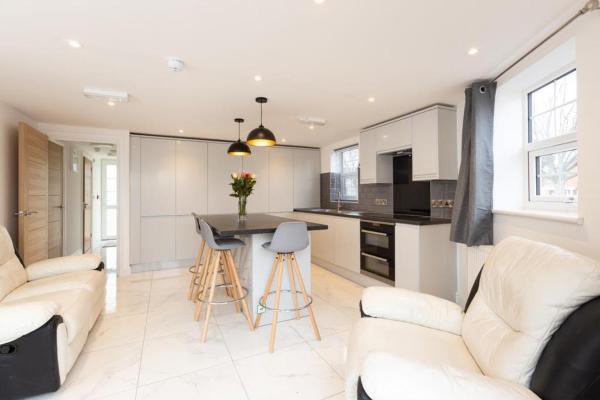Ensuite Room Near Airbus & Rolls-royce, Southmead Hospital - Clifton