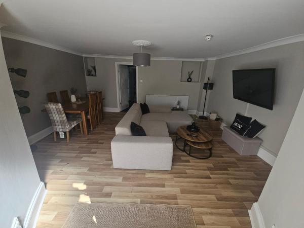 Close To Amenities - Weston-super-Mare