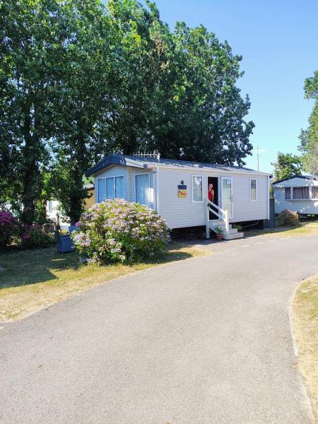 Rosie Caravan Selsey - Selsey