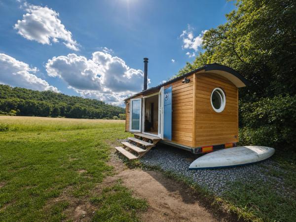 Maringotka Hedvika Glamping - Středočeský kraj