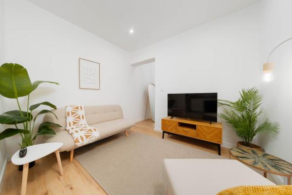 Rc - Air-conditioned - Beautifully Designed Apartment In The Heart Of Lisbon, Bright, Stylish And Exceptionally Located - Lisboa
