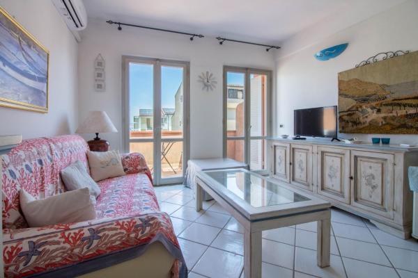 Guesthost - Palau Comfy Flat With Balcony - Arzachena