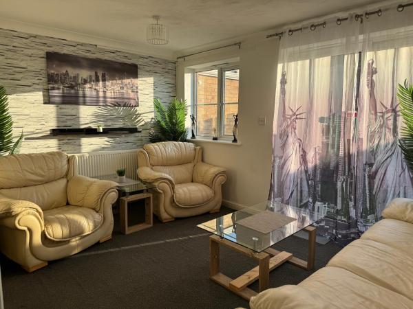 En la foto se muestra el objeto Stony Apartment House ubicado en la ciudad de Fenwick.
