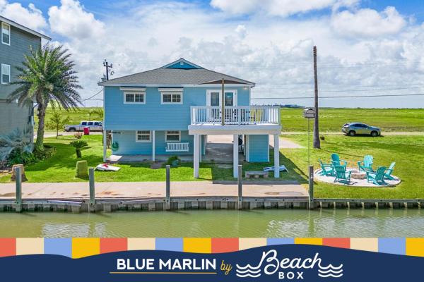 Cozy Canal-front Beach Bungalow With Great Views - Lake Jackson, TX