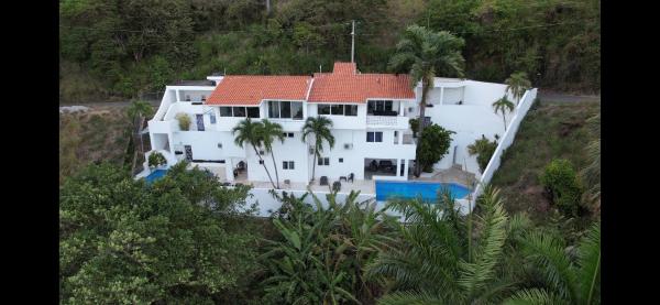Casa Mango Y Casa Jobo - Tropical Oasis With Mountain & Sea Epic Views- Pool - Pool Table-10min Drive To Beach - Puerto Plata