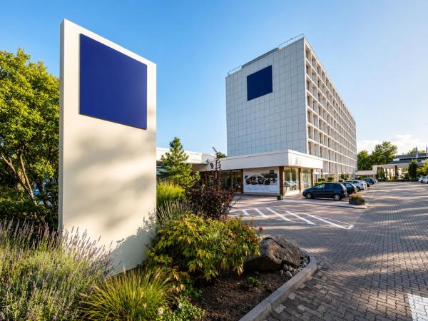 Main Taunus Zentrum Frankfurt Sulzbach by Sunday Hotels, Frankfurt/Main