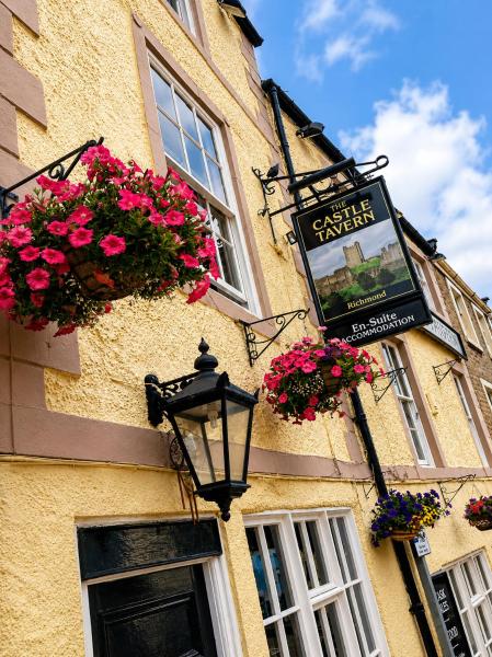The Castle Tavern Pub & Guest Rooms - Yorkshire