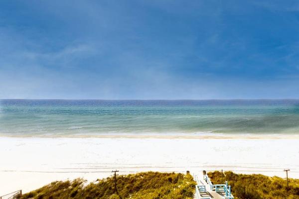Stunning Florida Getaway With Gulf View Pools & Central Location - Panama City, FL