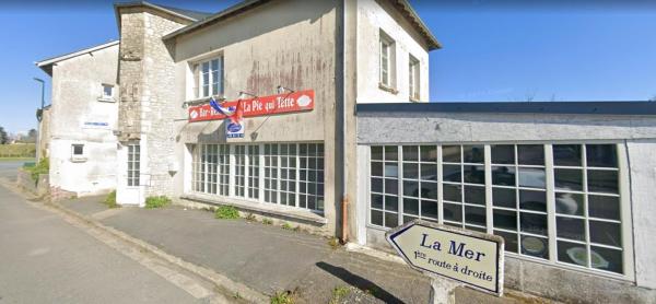 La Pie Qui Têtte Lieu Historique Chambre 3 Libre Acces A La Salle De Restaurant - Saint-Laurent-sur-Mer