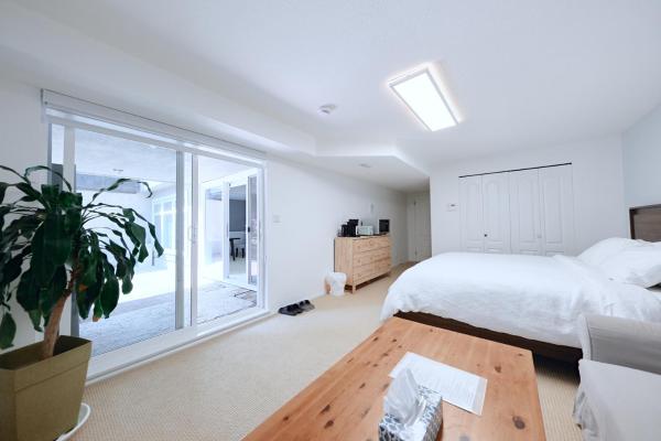 Brand New Luxury Comfort - Vancouver
