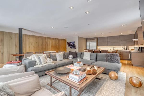 Luxury Ski-in Out Residence At Golden Peak - Vail, CO