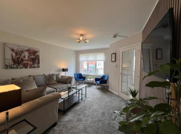 Large 3-bed Glasgow Home With Private Garden - Glasgow