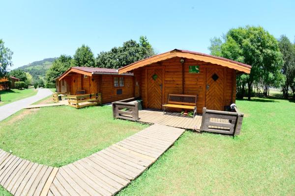 A la foto es mostra l'objecte Albergue Finca El Mazo situat a la ciutat de Rada.