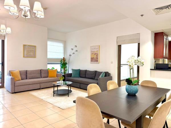 A la foto es mostra l'objecte Spacious 1BR Apt on JBR Beach near Mall & Metro - By Sunkissed Holiday Homes situat a la ciutat de Dubai.