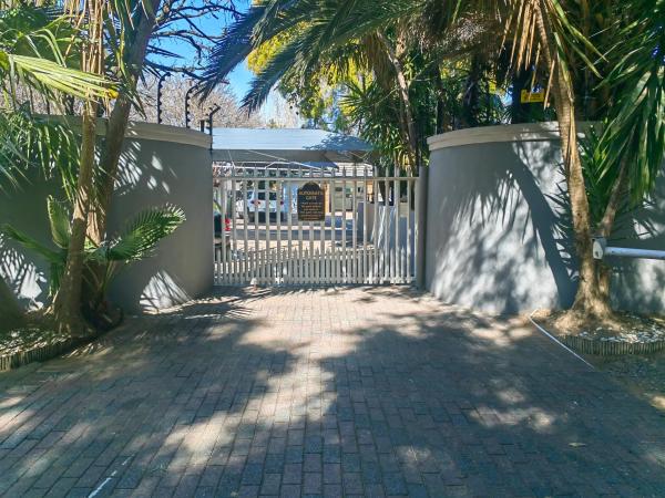 Feathers Guest House - Welkom