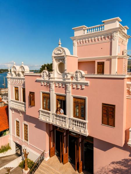Na fotografii je vidět objekt Hotel Boutique Quinta das Videiras nacházející se ve městě Florianópolis.