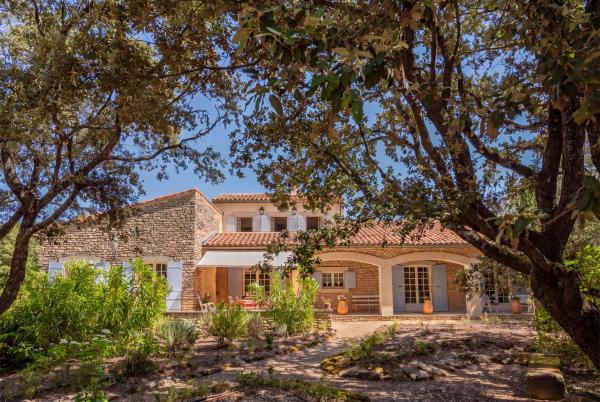 685 - La Maison Aux Volets Bleus Bonnieux Au Calm - Roussillon