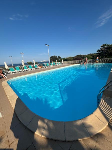 Appartement Piscine Bord De Mer - Corsica