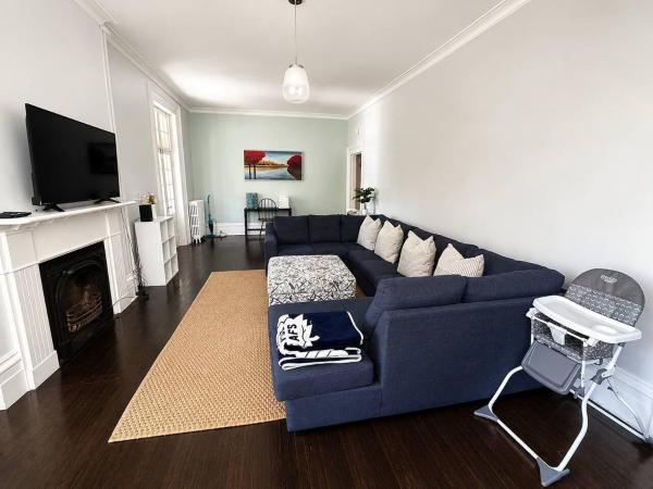 Private Pool Retreat 6br 3.5 Ba Bbq And Firepit - Cobourg