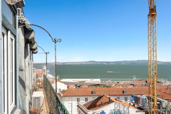 Penthouse With Terrace & Stunning View W Ac - Alfama