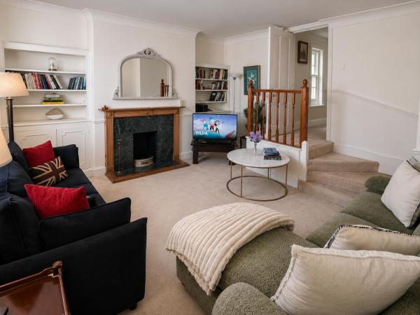 Elegant 2bdr Mayfair Flat Near Hyde Park & Oxford Street - London