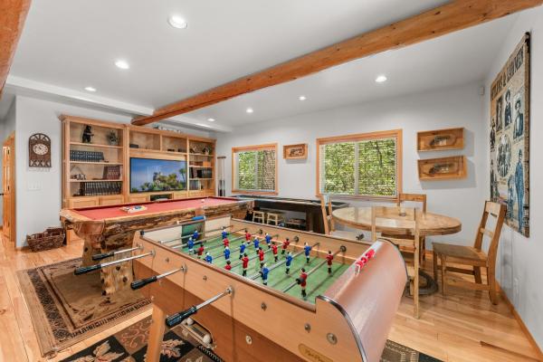 Bearfoot Bungalow - Premium And Spacious Home Close To The National Forest And The Village! - Big Bear Lake, CA