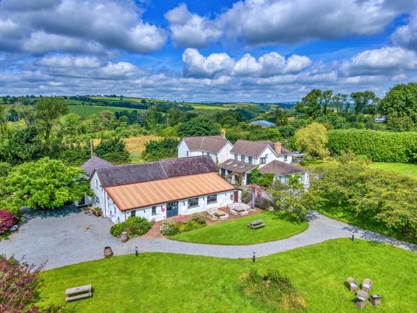 Finest Retreats - Jabajak Vineyard - Laugharne