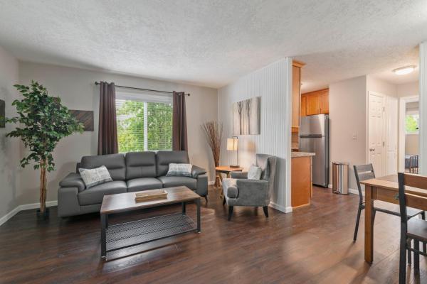 Extended Stay Apt #9 1bd-full Kitchen-mcminnville - McMinnville, OR