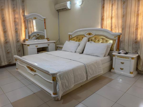 Christabel Hotel And Apartment Rayfield Jos - Jos