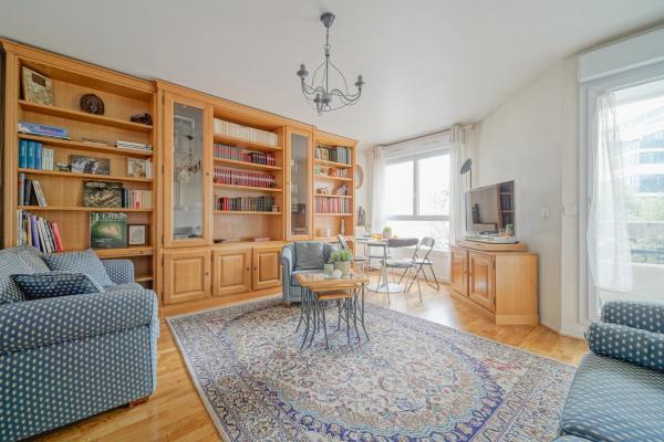 Le Temps Suspendu, Appartement Spacieux, Balcon, Proche Transports - Levallois-Perret