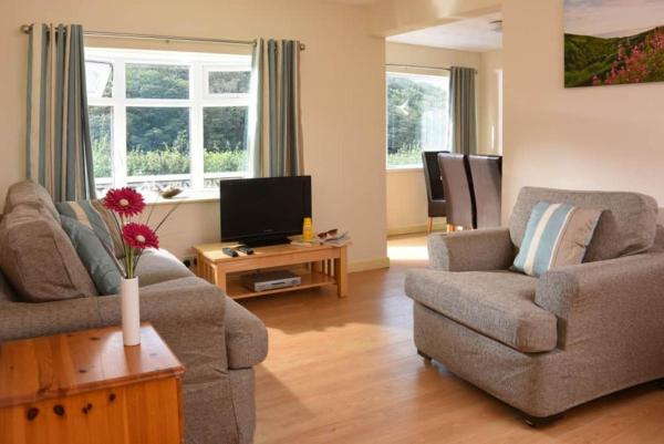 Waney Edge 5 | 2 Bed Chalet Sleeps 6 (Pet Friendly) - Devon