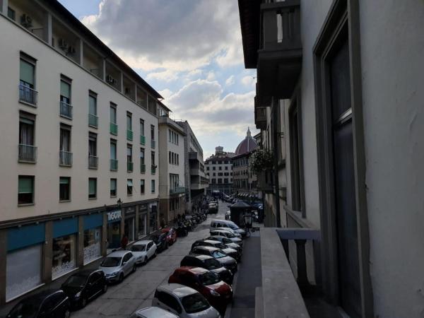 Ambrogio Apartment - Florencia