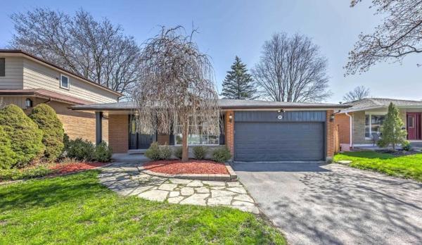 Executive Parkside Retreat In Heart Of Unionville - Toronto