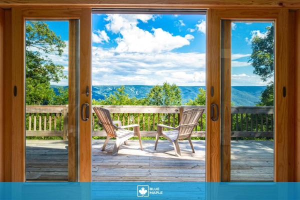 Mountain Cabin W Hot Tub & Fireplace - West Virginia