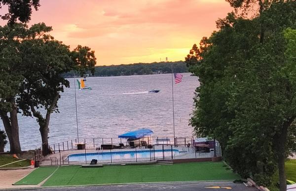 The Grand View On Pistakee Lake Pool Pier Stunning Panoramic Lake Views - Fox Lake, IL